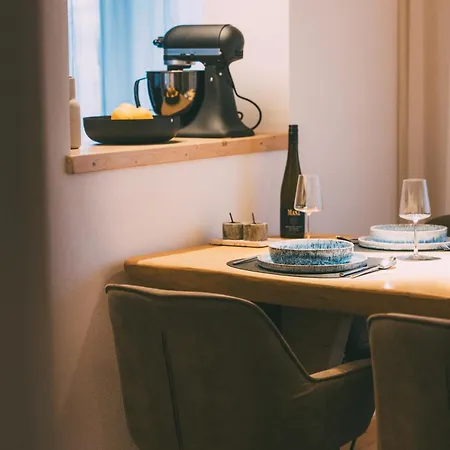 Quarto em Acomodações Particulares Zentrales Mit Bergblick In Bewohnter